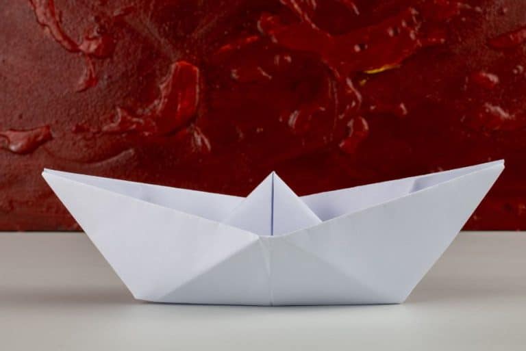 Comment faire un bateau en papier facilement : Tutoriel simple et