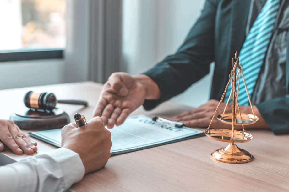 Droits de succession sur une assurance vie avant 70 ans : comment ça fonctionne ?