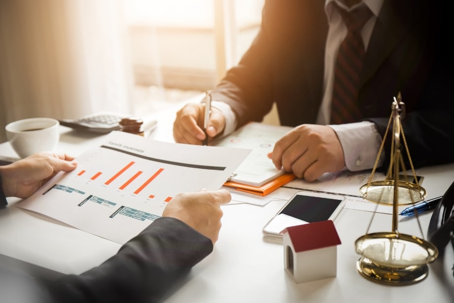 Comment signaler le décès aux impôts ?