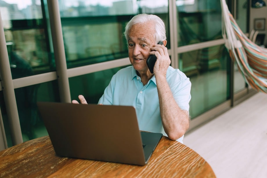 Peut-on travailler tout en étant en retraite pour invalidité ?