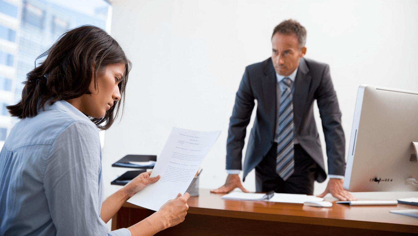 Comprendre l’abandon de poste : causes, conséquences et solutions