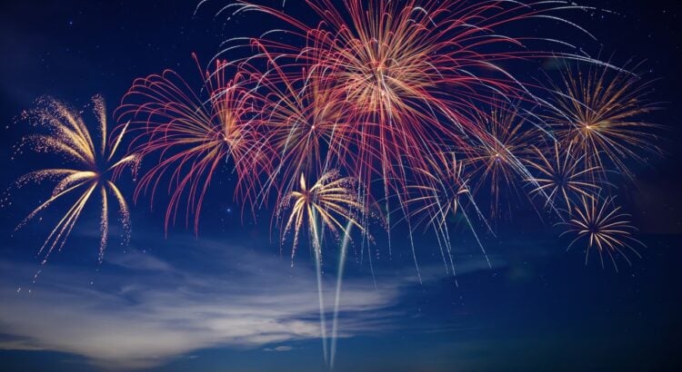 C'est officiel : les feux d'artifice seront
annulés en raison de la canicule, la liste des départements
concernés