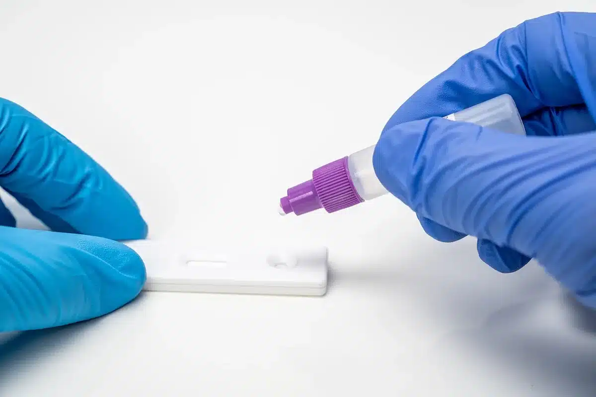 Dispositifs médicaux et équipement de diagnostic en laboratoire