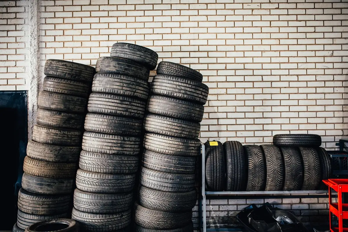 Garage encombré lors d'une visite avant achat